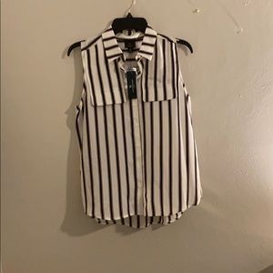 Worthington Petite blouse never worn